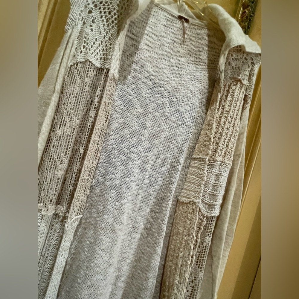 Hooded duster - Picture 2 of 3